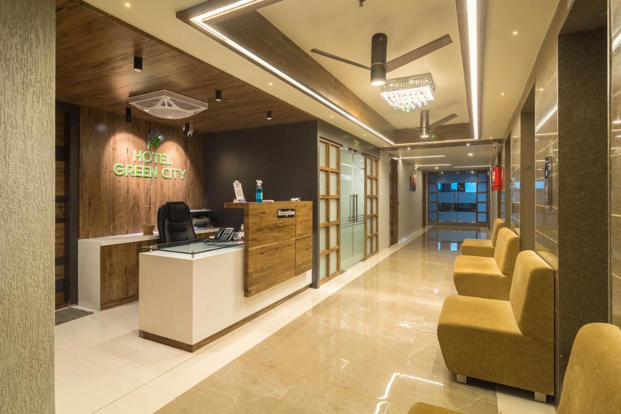 Hotel Green City Γκαντχιναγκάρ Εξωτερικό φωτογραφία