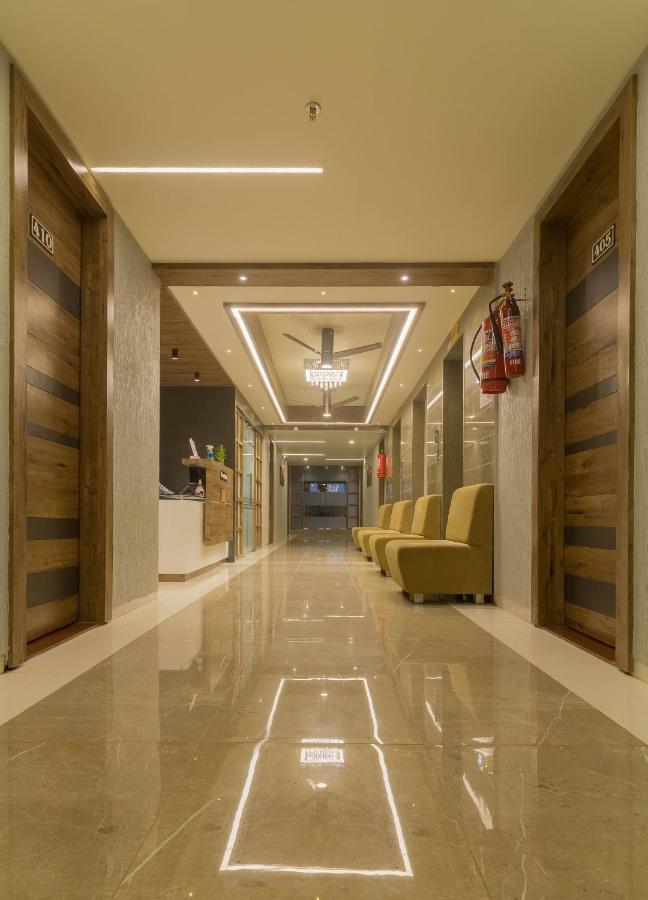 Hotel Green City Γκαντχιναγκάρ Εξωτερικό φωτογραφία
